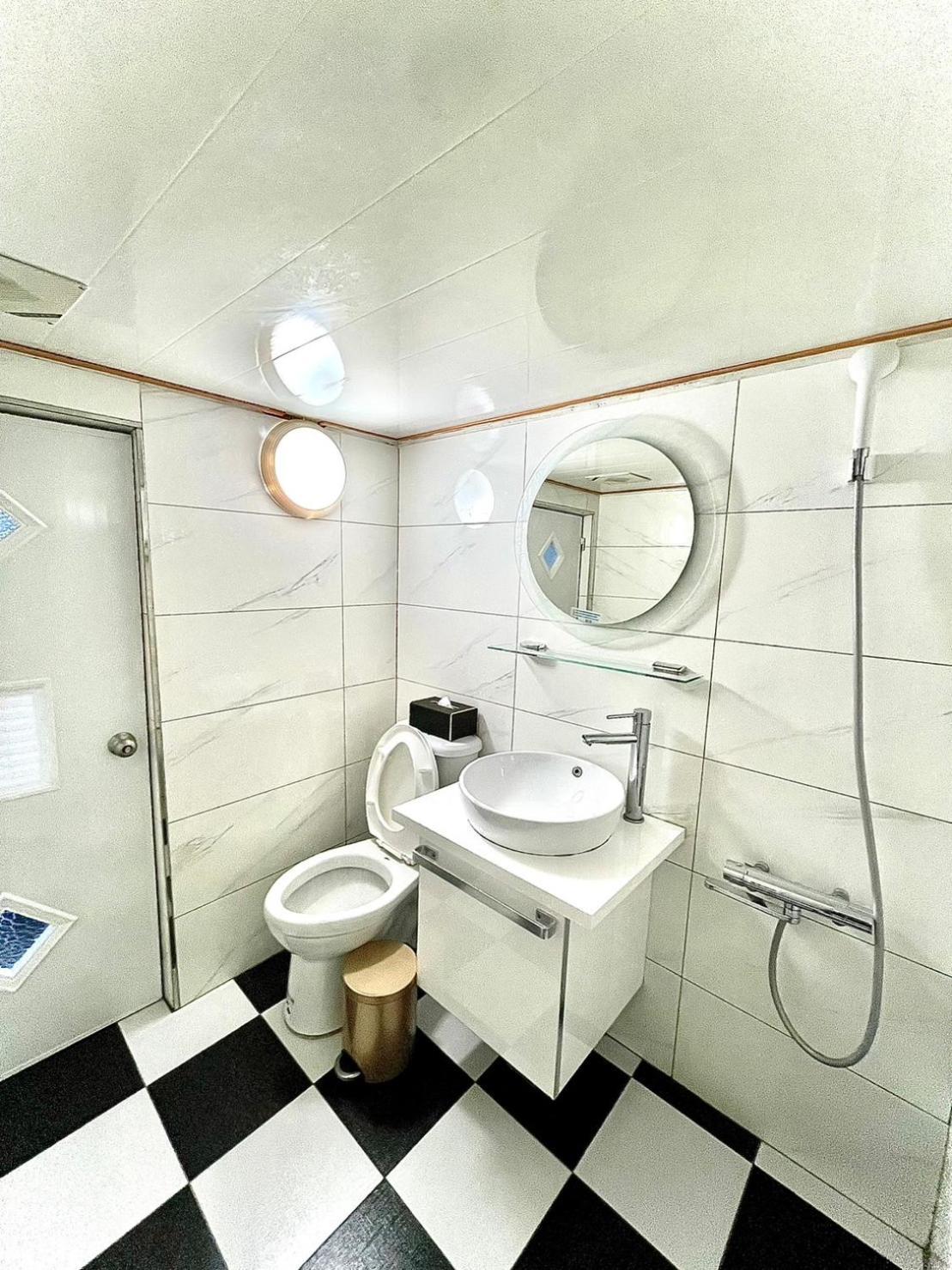 Wayu House Hotel Dawu Buitenkant foto