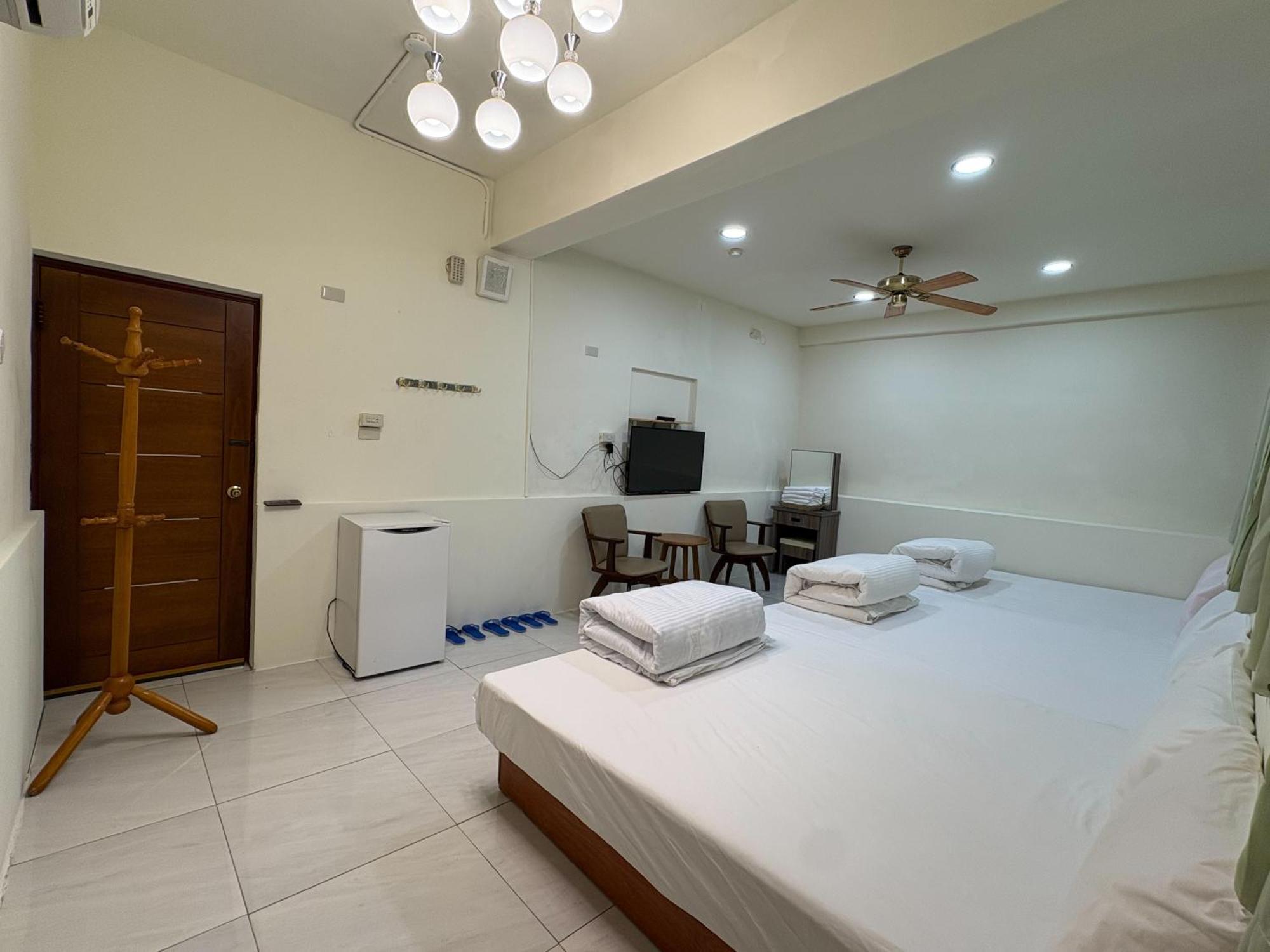 Wayu House Hotel Dawu Buitenkant foto