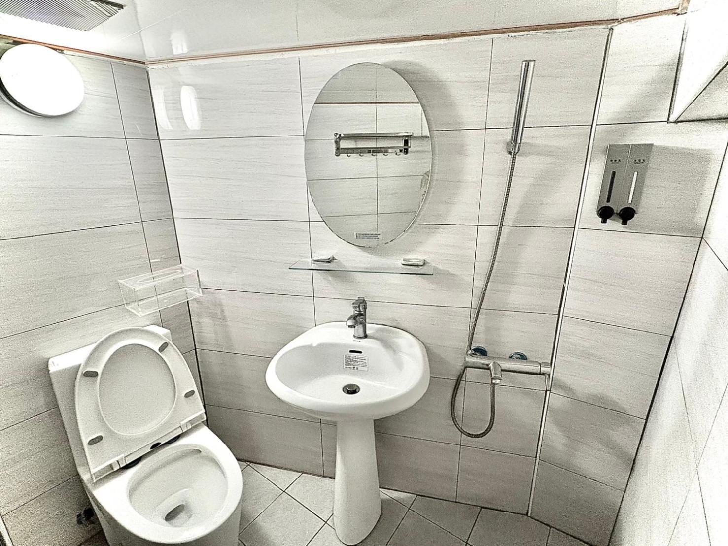 Wayu House Hotel Dawu Buitenkant foto